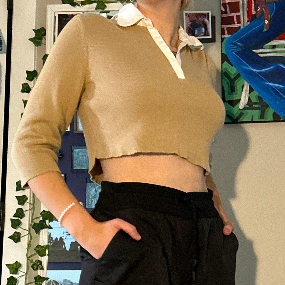 Cropped World Republic White Collar Top